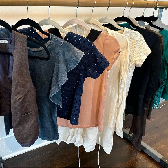 Designer lot consignment; shelf pulls; wholesale; shelf pulls, Allsaints, Zara - Picture 16 of 16